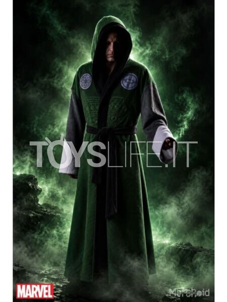 aaa-merchandise-marvel-doctor-doom-bathrobe-one-size-toyslife-icon