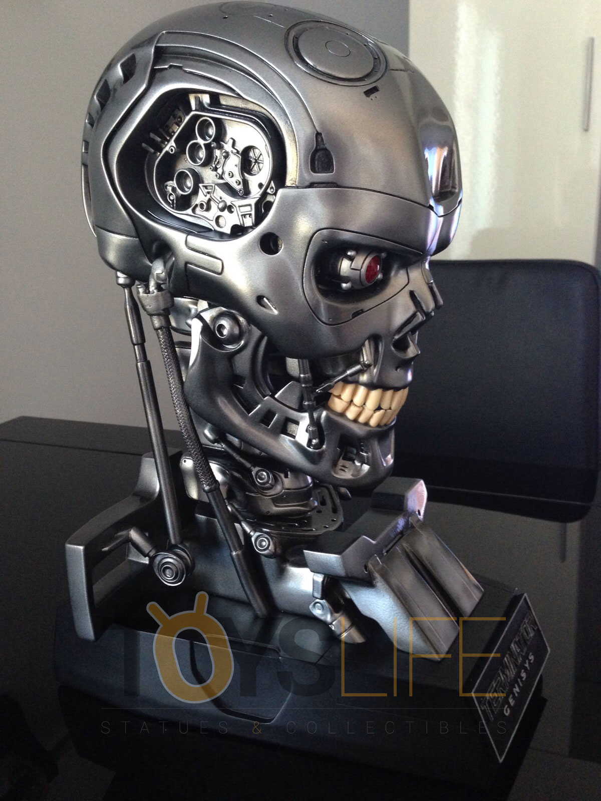 chronicle-endo-lifesize-bust-toyslife-review-04