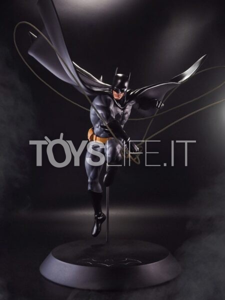 DC Direct McFarlane Toys DC Designer Series Batman Statue by Dan Mora