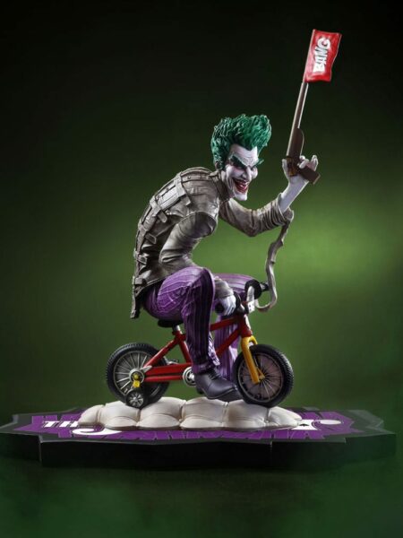 DC Direct The Joker Purple Craze The Joker 1:10 Statue by Andrea Sorrentino