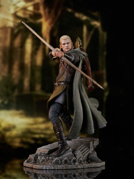 Diamond Select The Lord of the Rings Statue Legolas Deluxe Gallery Pvc Statue