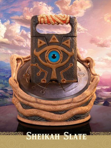 First4Figures The Legend of Zelda Breath of the Wild Sheikah Slate Lifesize 1:1 Statue