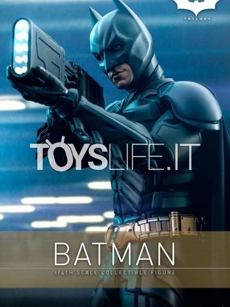 Hot Toys DC Batman The Dark Knight Trilogy Batman 1:4 Figure
