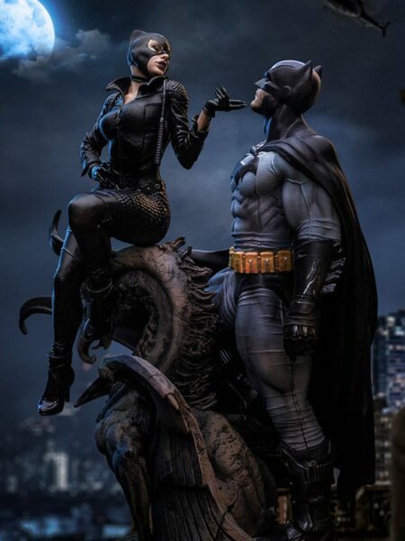 Sideshow DC Comics Batman and Catwoman 1:6 Diorama