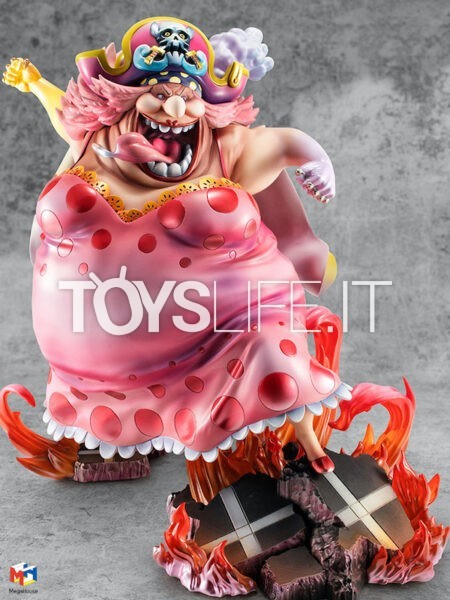 Megahouse One Piece P.O.P Great Pirate Big Mom Charlotte Linlin Pvc Statue