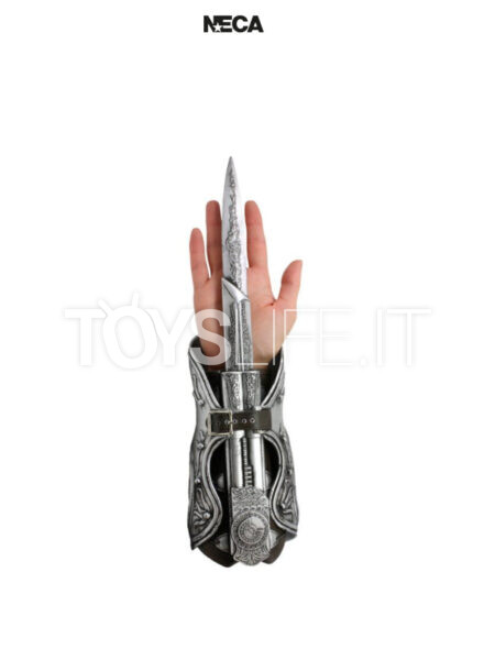 neca-assassin's-creed-2-ezio-auditore-hidden-blade-replica-toyslife-icon