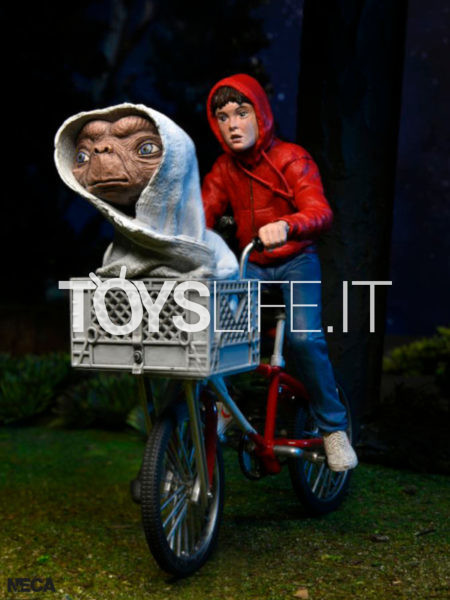 Neca E.T. The Extraterrestrial 40th Anniversary E.T. & Elliot On Bicycle Ultimate Figure