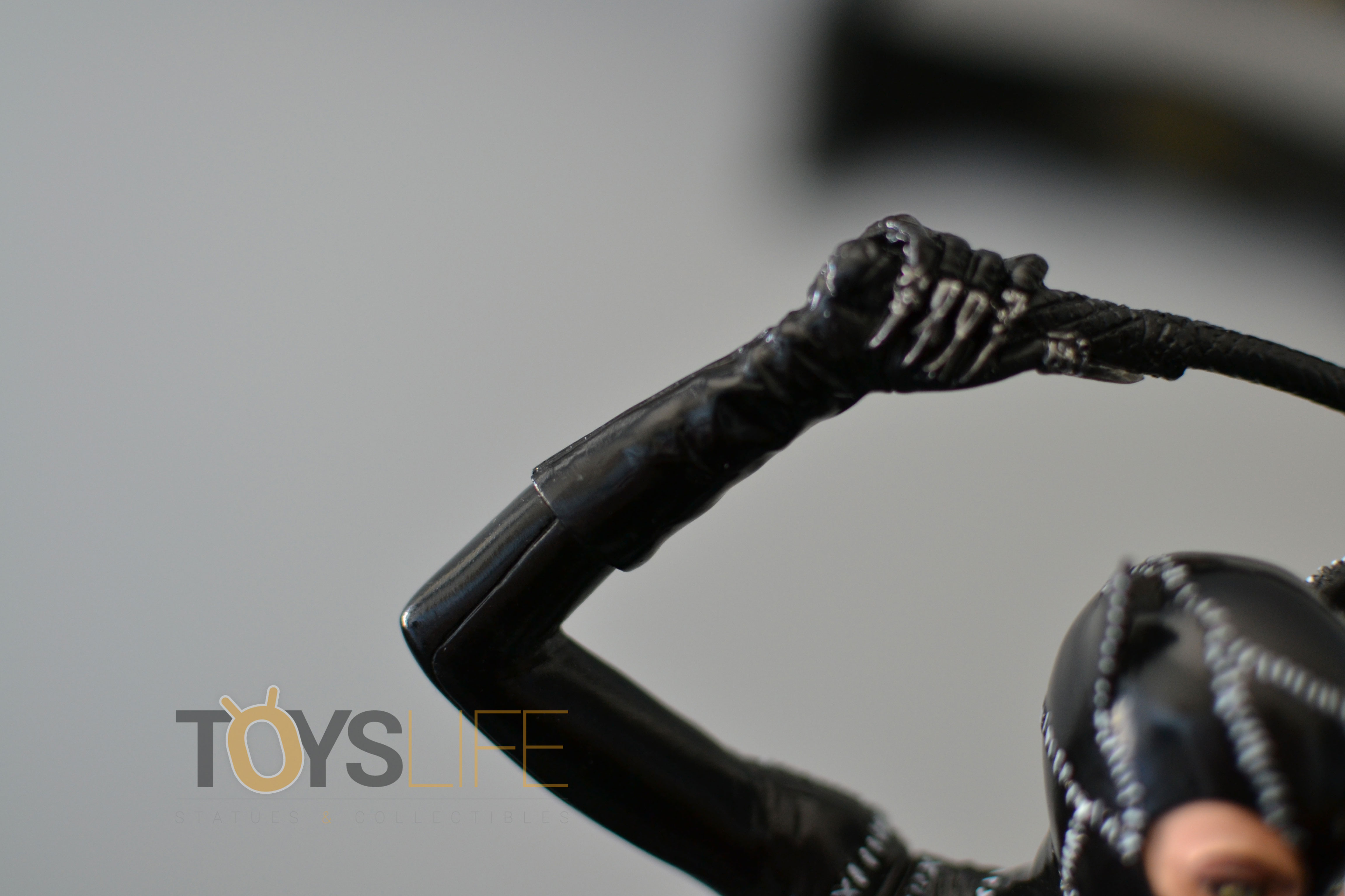 tweeterhead-catwoman-michelle-pfeiffer-maquette-toyslife-review-13